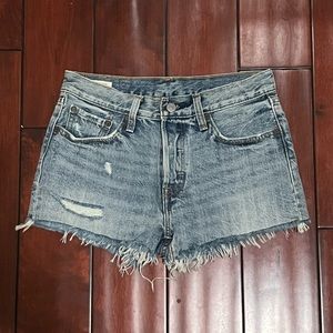 Levi’s Mid-rise Denim short